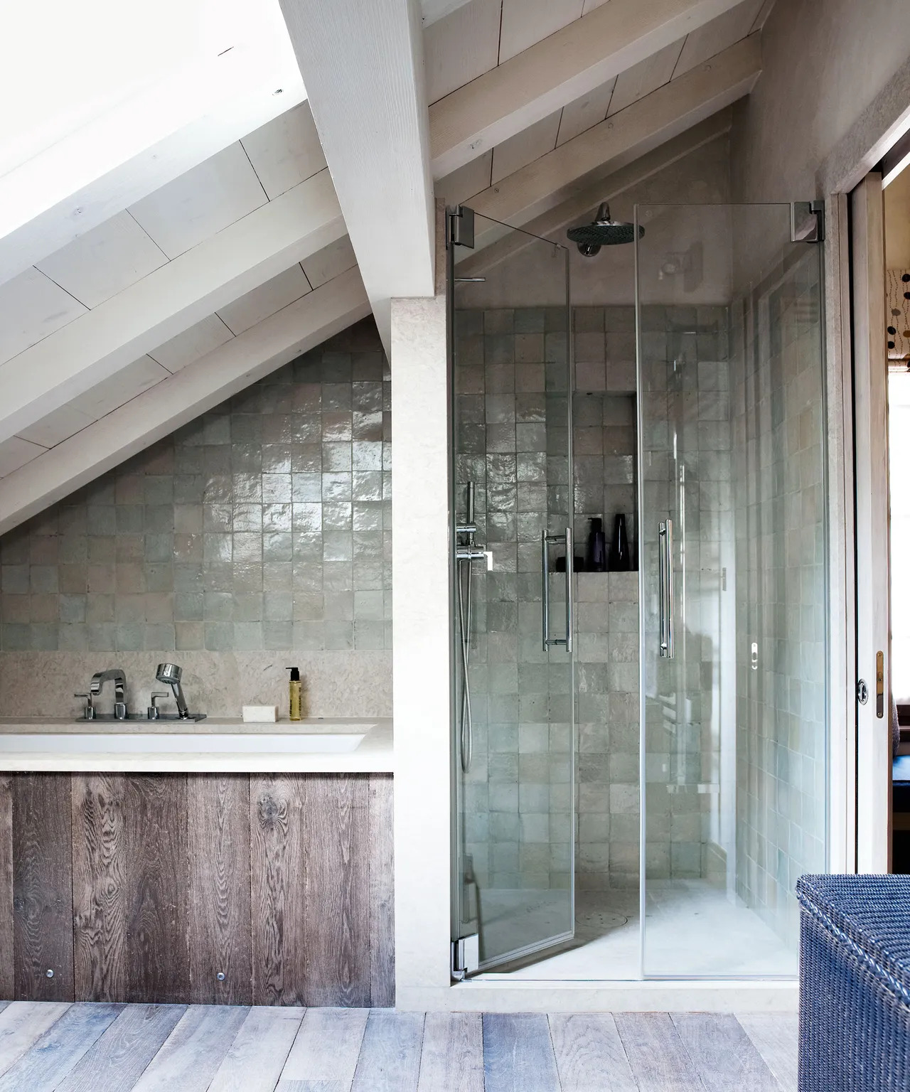 Rustic bathroom design
