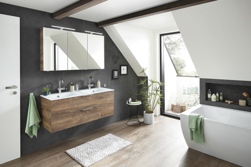 Wood design bathroom