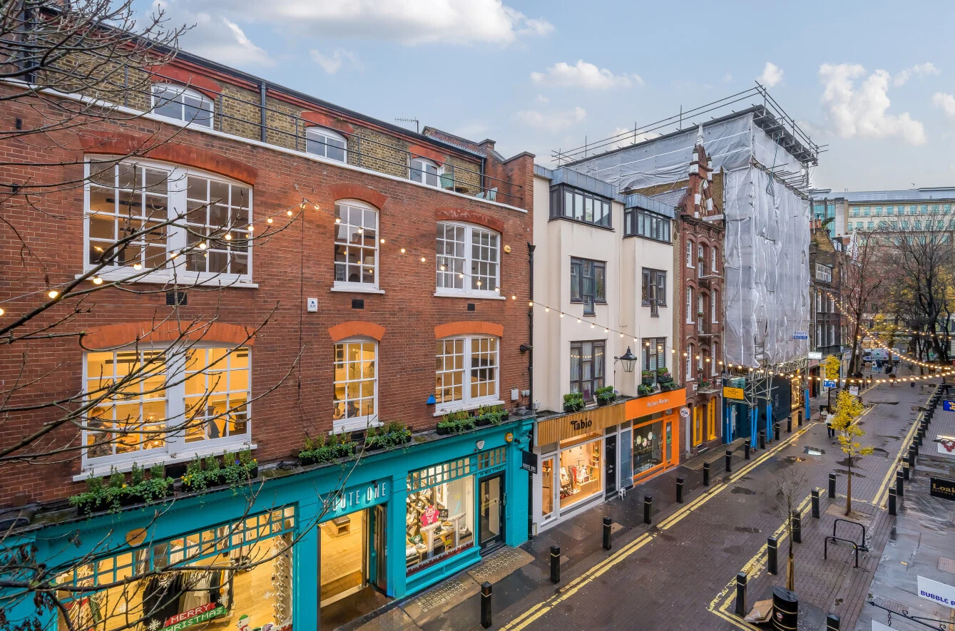 Properties Neal Street WC2 London